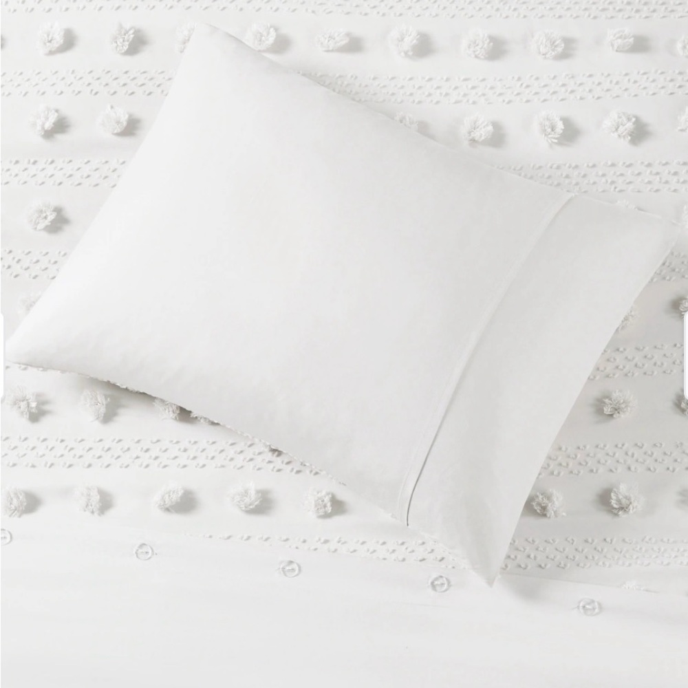 Intelligent Design Lucy Clip Jacquard Duvet Cover Set (Insert Excluded Queen - Picture 3 of 10